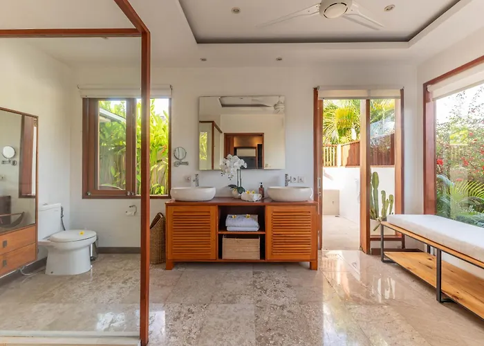 Villa Mimpi Nyata Canggu (Bali)